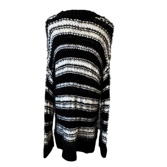 New TOPSHOP NORDSTROM Women's Black Crew Neck Knitted Sweater Size L - Picture 6 of 7